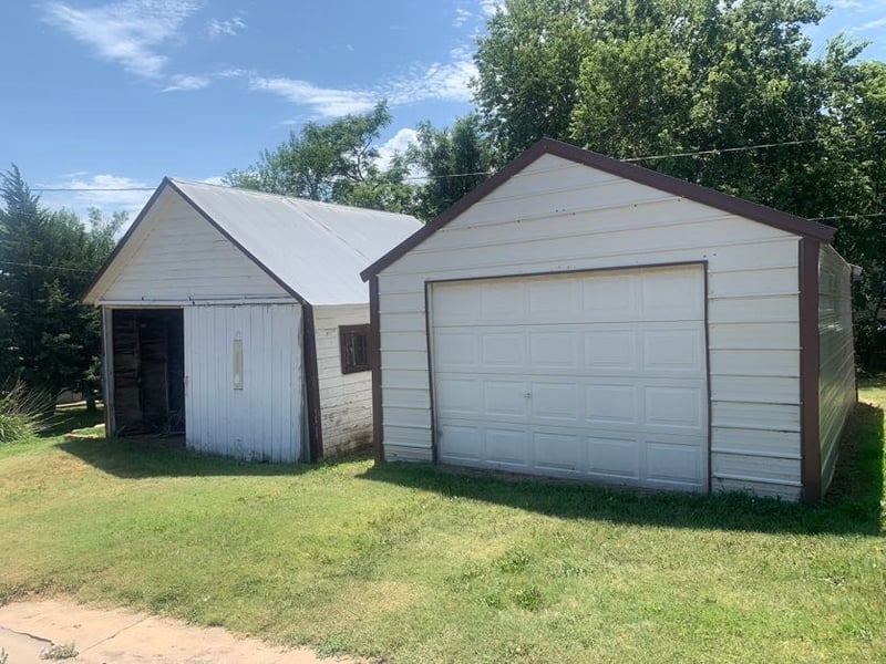 220 N Kentucky, Sylvan Grove, KS 67481