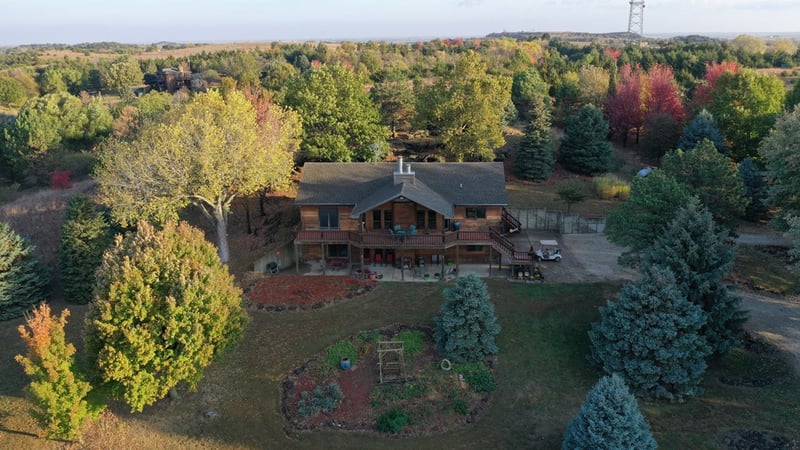 67 N 170th Rd, Salina, KS 67401