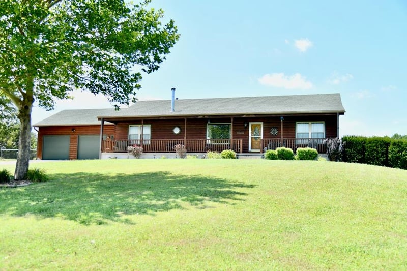 285 N 180th Rd, Bennington, KS 67422