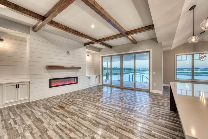 1418 North Shore Dr, Salina, KS 67401