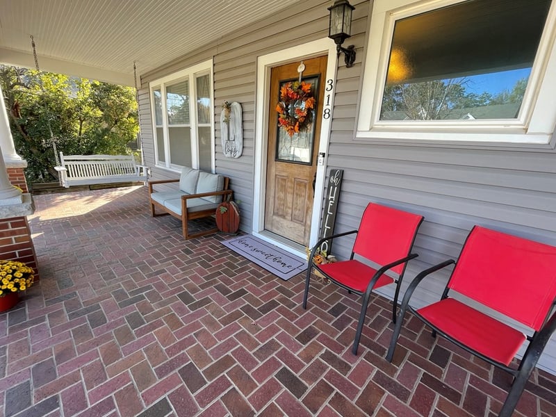 318 N West St, St John, KS 67576