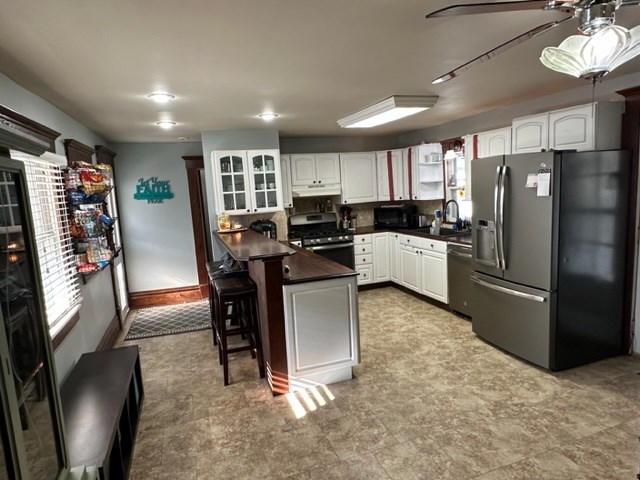 310 N Kennedy Ave, Ellinwood, KS 67526