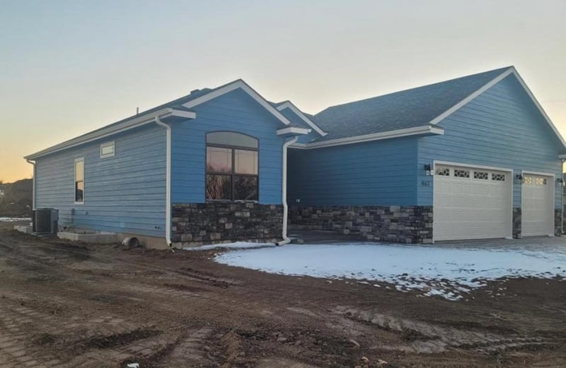 463 E 2nd St, Assaria, KS 67416