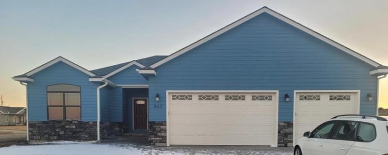 463 E 2nd St, Assaria, KS 67416
