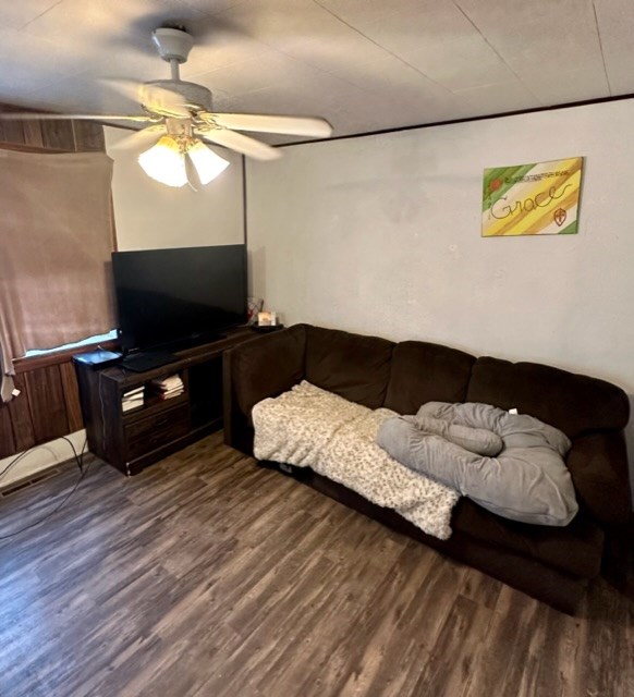 514 Spring St, Gypsum, KS 67448