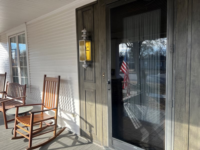 112 S Broadway, St John, KS 67576