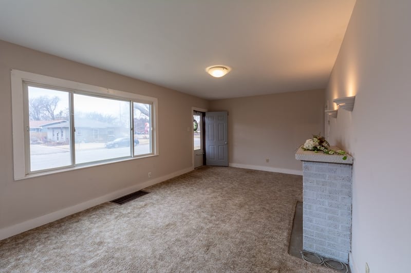 236 W 2nd St, Assaria, KS 67416