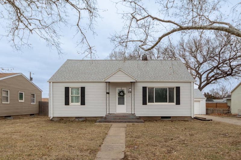 236 W 2nd St, Assaria, KS 67416