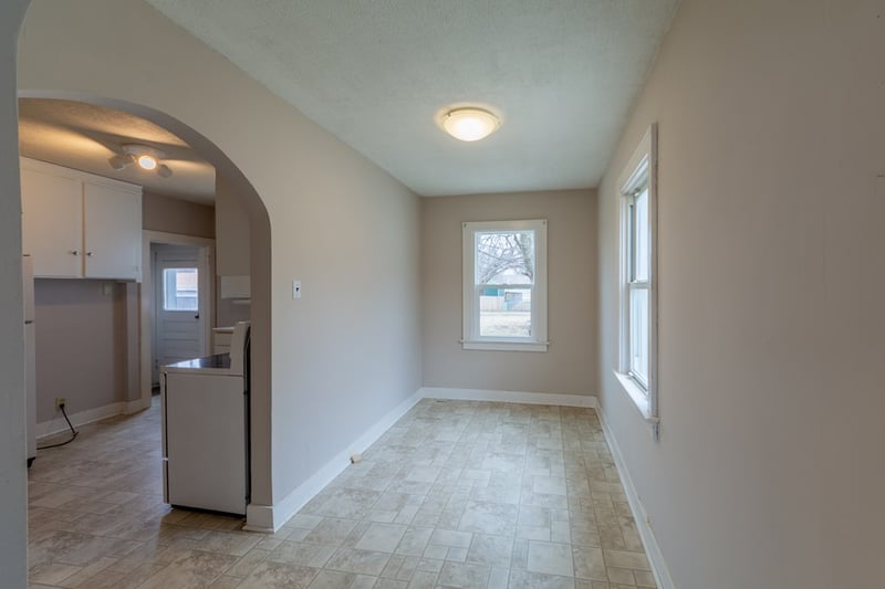 236 W 2nd St, Assaria, KS 67416
