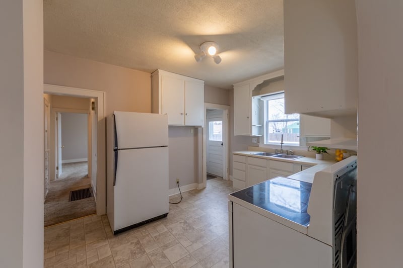 236 W 2nd St, Assaria, KS 67416