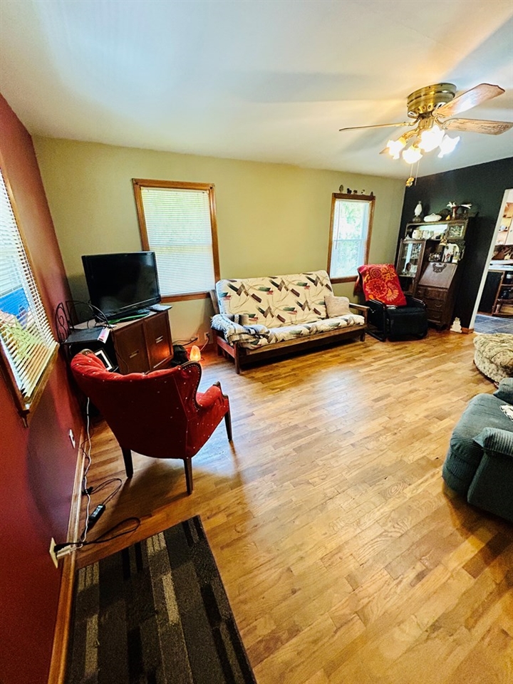 330 N Illinois Ave, Sylvan Grove, KS 67481