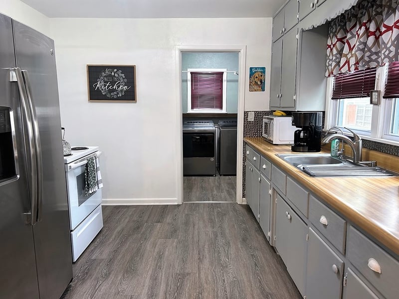 505 N Wieland Ave, Ellinwood, KS 67526