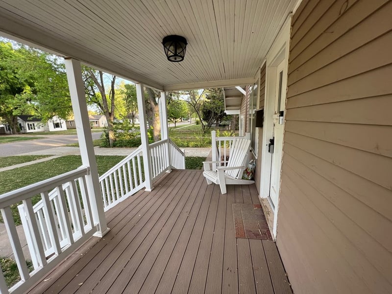 211 N 4th St, Sterling, KS 67579