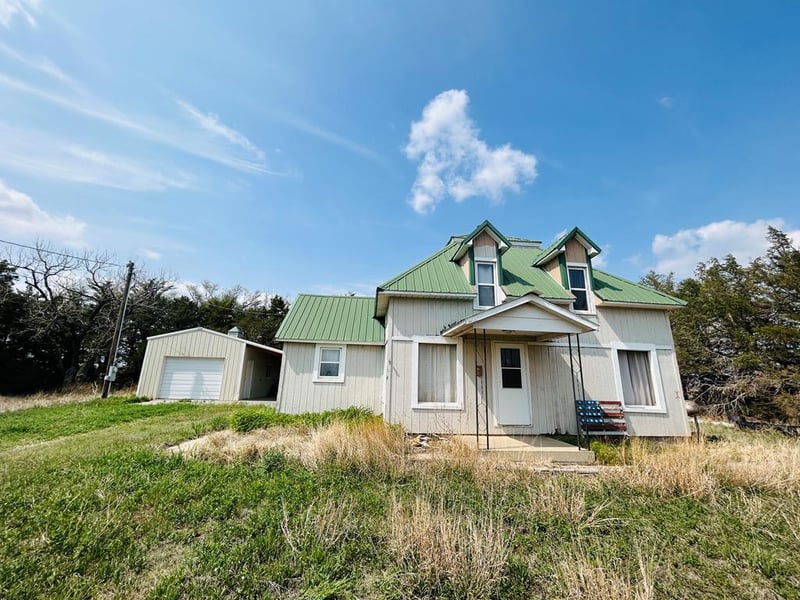 294 E Teal Dr, Sylvan Grove, KS 67481