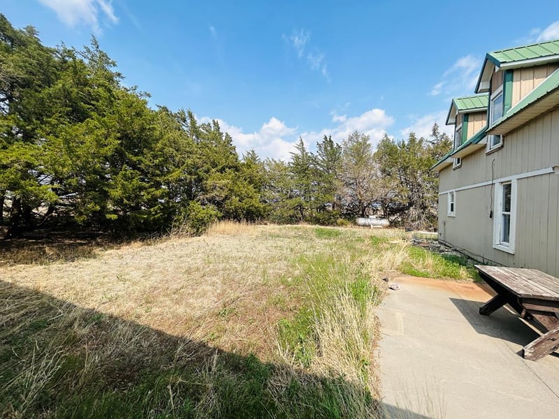 294 E Teal Dr, Sylvan Grove, KS 67481