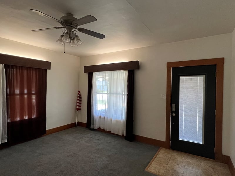 515 E 3rd, St John, KS 67576