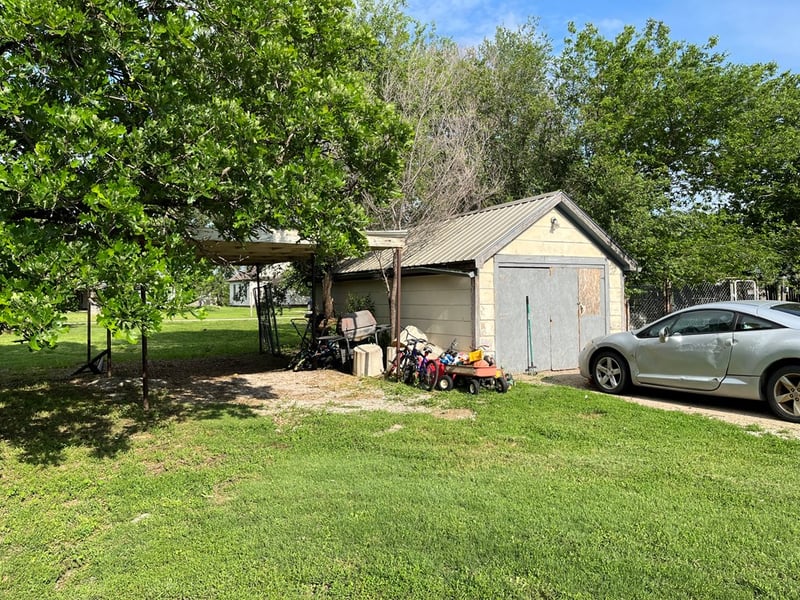 711 N Nutting, St John, KS 67576