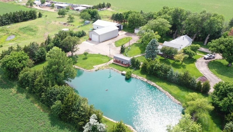 351 SE 20 Rd, Great Bend, KS 67530