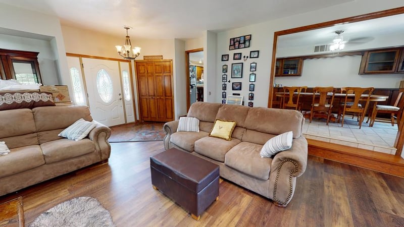 150 Ne 20 Rd, Great Bend, KS 67530