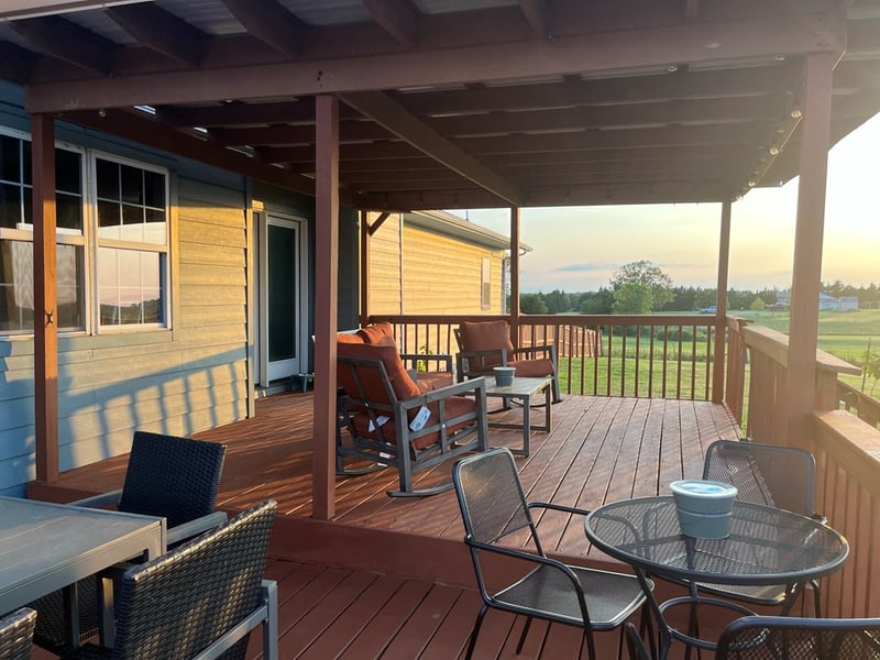 142 NE Santa Fe Trl, Great Bend, KS 67530