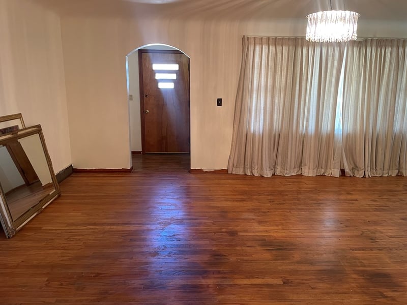 307 E Nassau Ave, Holyrood, KS 67450