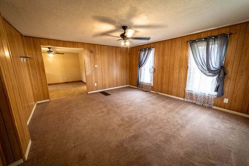 321 W 3rd, Miltonvale, KS 67466