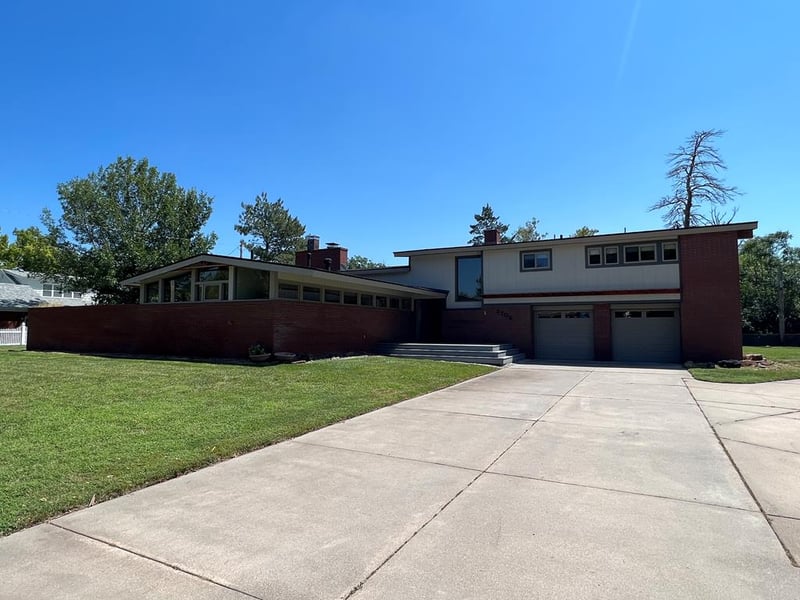 3709 Mckinney Dr, Great Bend, KS 67530