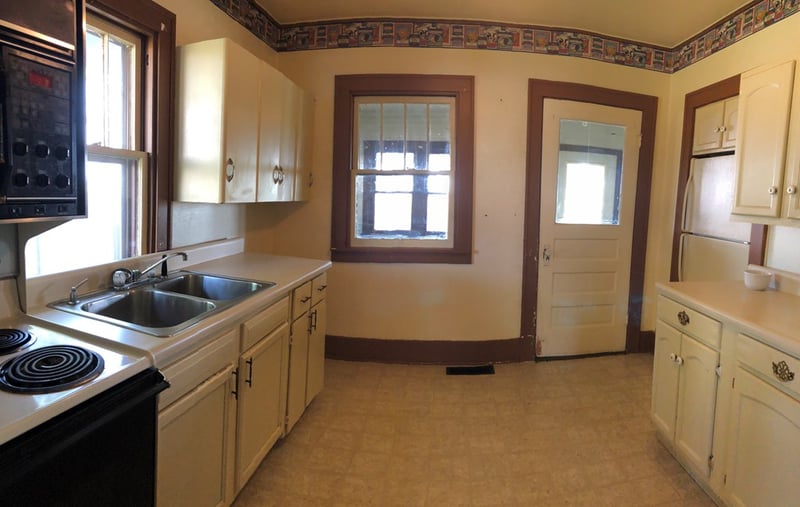 402 Arcadia, Clifton, KS 66937