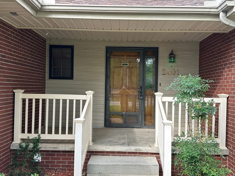 2401 Rock Bridge Rd, Great Bend, KS 67530