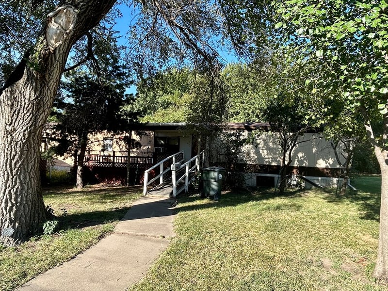 173 S Alexander, Hoisington, KS 67544