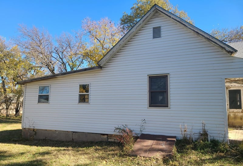 314 - 318 W Yauger, Lincoln, KS 67455