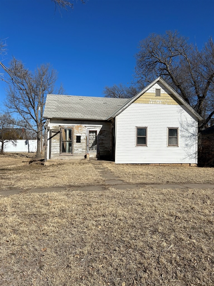 314 - 318 W Yauger, Lincoln, KS 67455