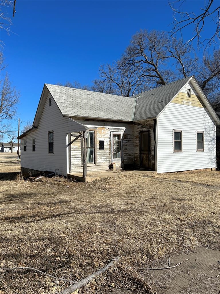314 - 318 W Yauger, Lincoln, KS 67455