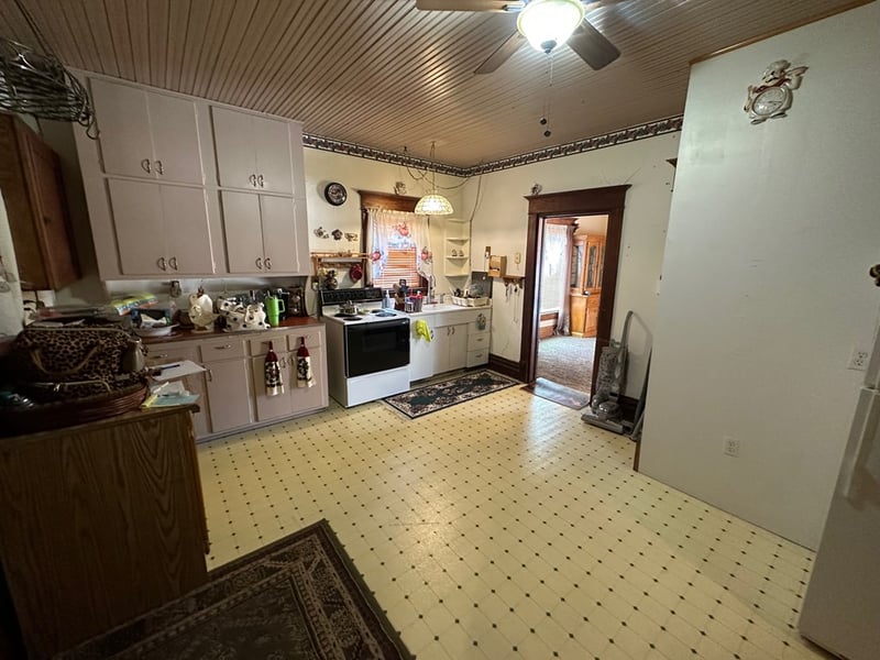 116 Se 60 Rd, Great Bend, KS 67530