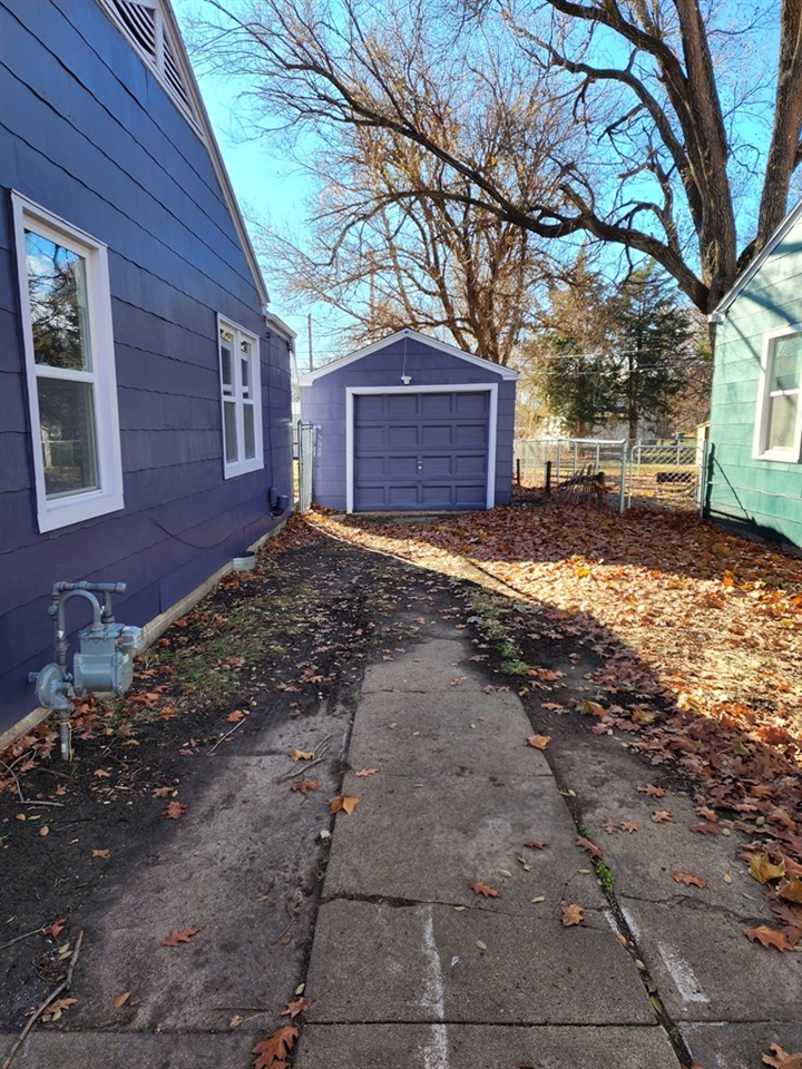 1207 NW 2nd, Abilene, KS 67410