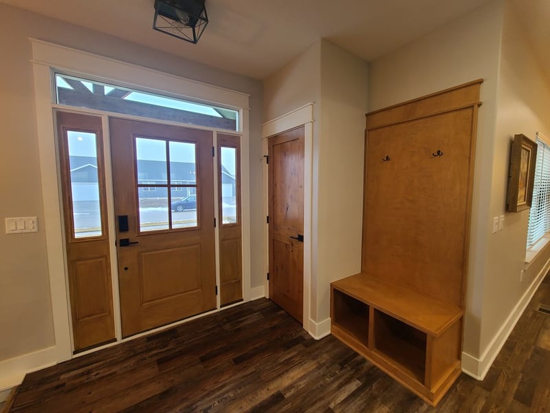 408 Stockholm Cir, Lindsborg, KS 67456