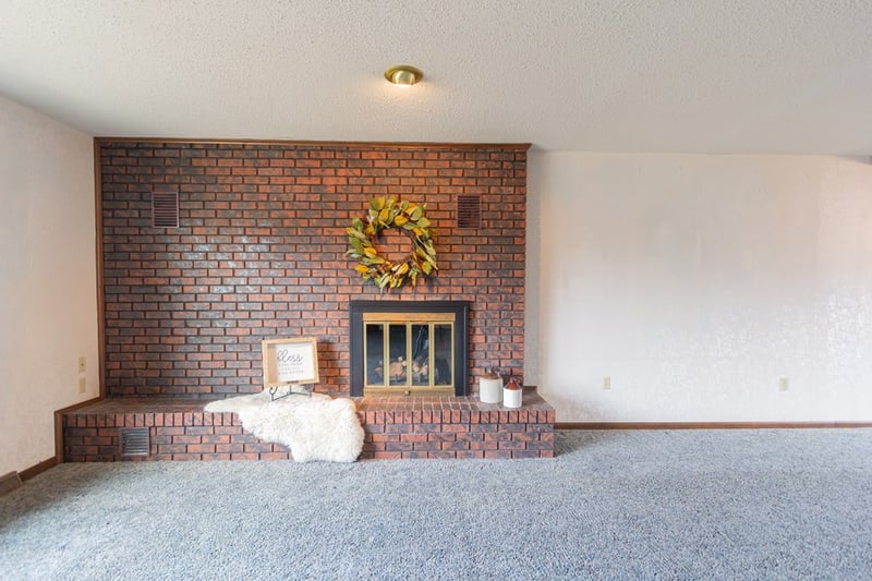 907 N 3rd St, Lincoln, KS 67455