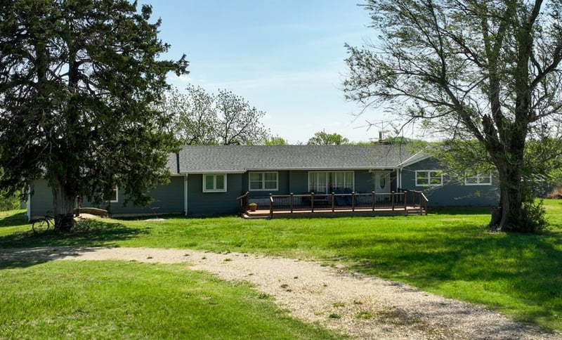 4760 N Woodward Rd, New Cambria, KS 67470