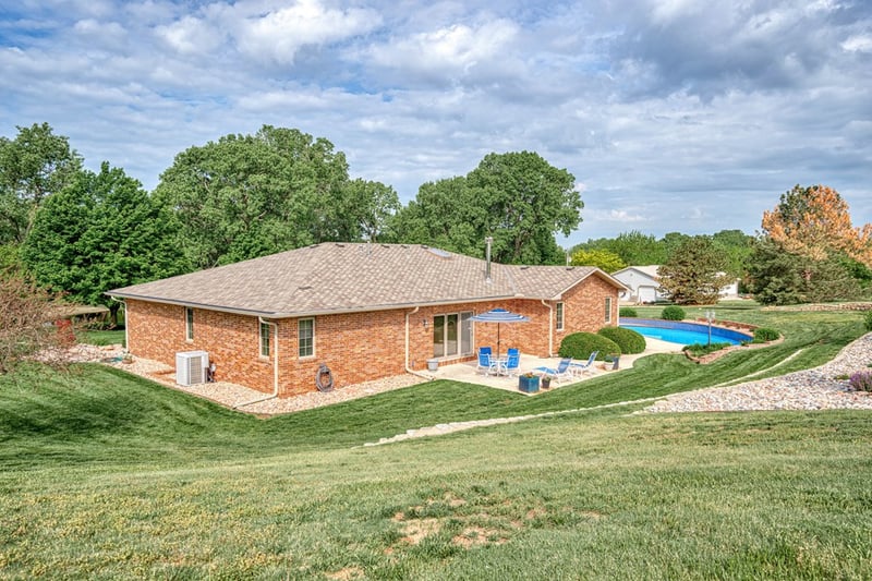 4516 N Wasserman Way, Salina, KS 67401