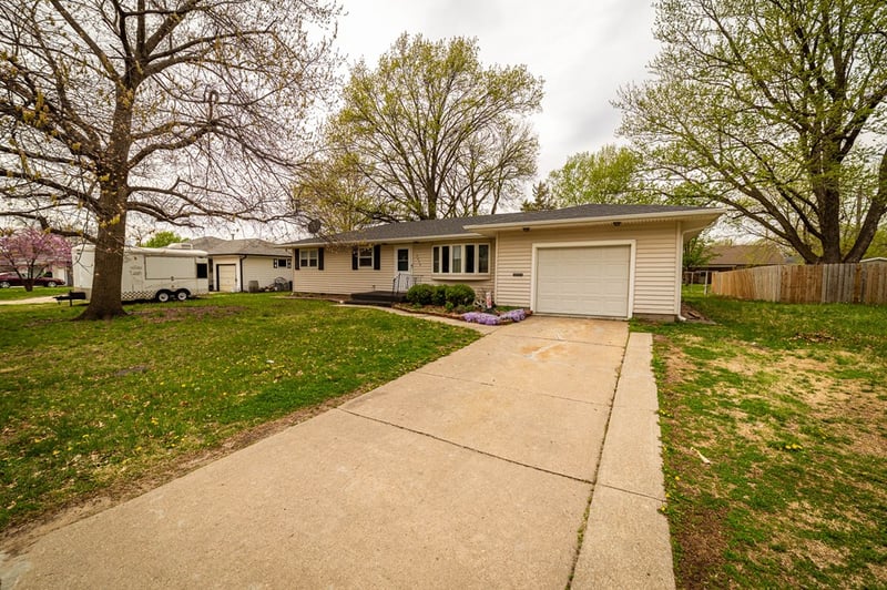 2430 O, Belleville, KS 66935