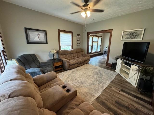105 N Custer St, Delphos, KS 67436