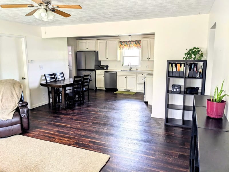 415 Hawkes St, Gypsum, KS 67448