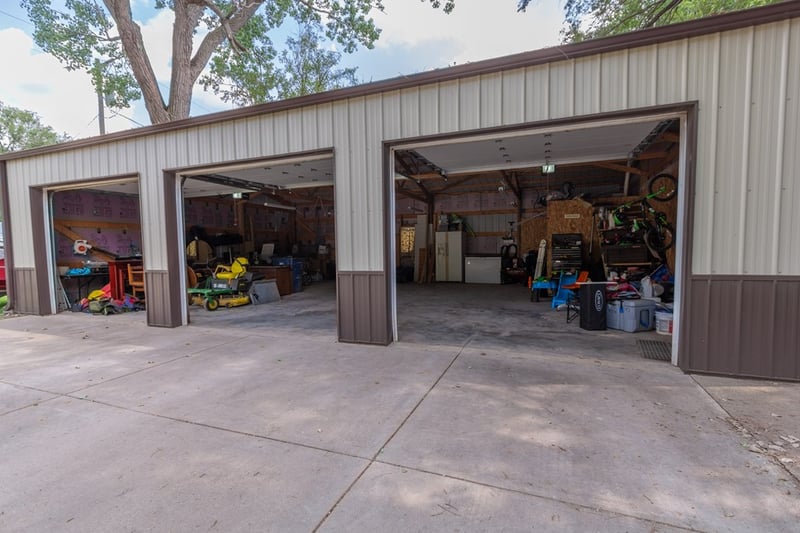 408 1st, New Cambria, KS 67470
