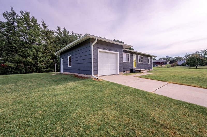 222 W Park St, Lincoln, KS 67455