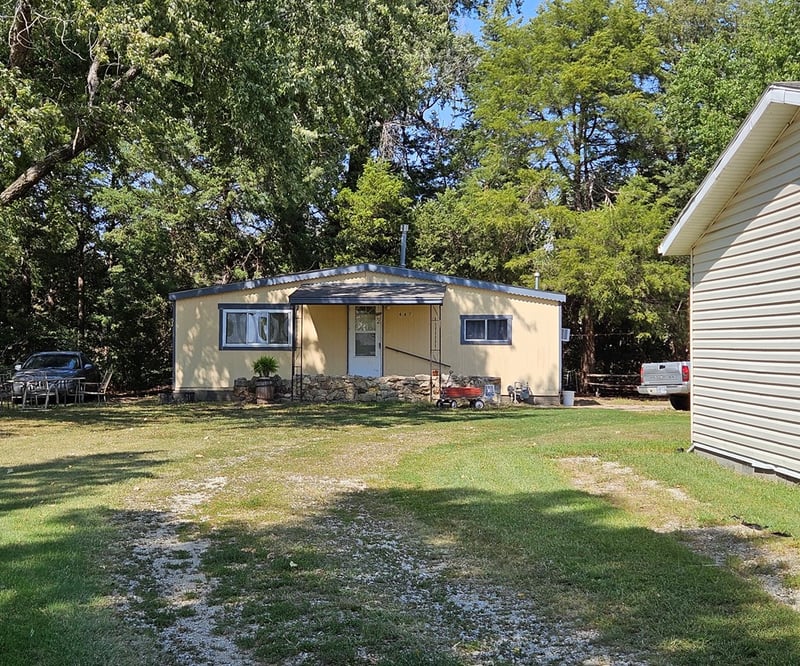 685 Old Highway 40, Abilene, KS 67410