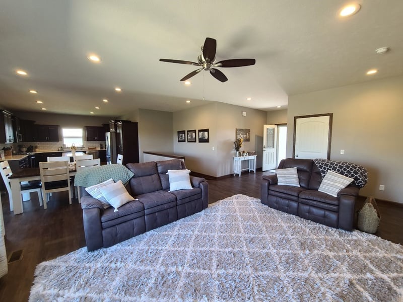1300 Shawnee Rd, Lindsborg, KS 67456