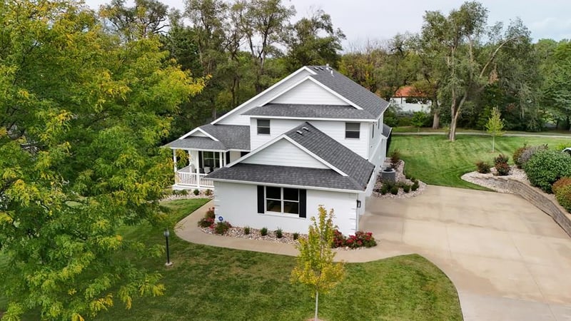 1145 Columbine Cir, Salina, KS 67401