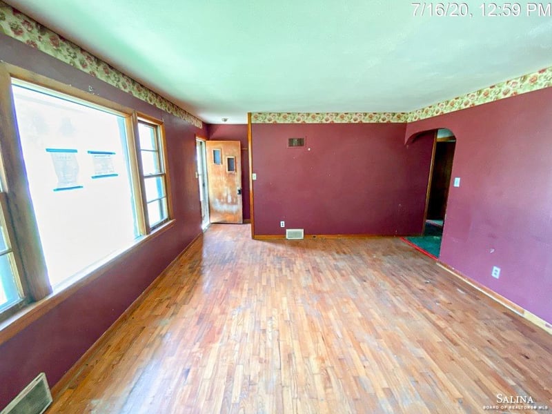 2716 O St, Belleville, KS 66935