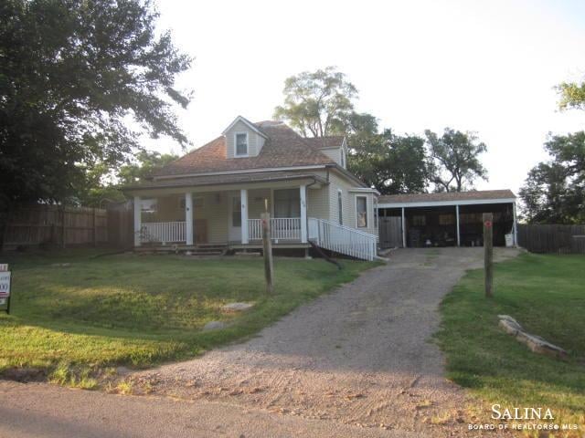 106 E 3rd St, Beverly, KS 67423