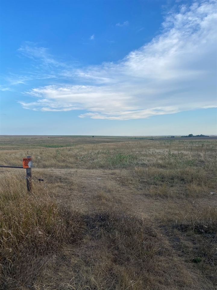 NW4 36-20-19 270th Ave, Larned, KS 67550